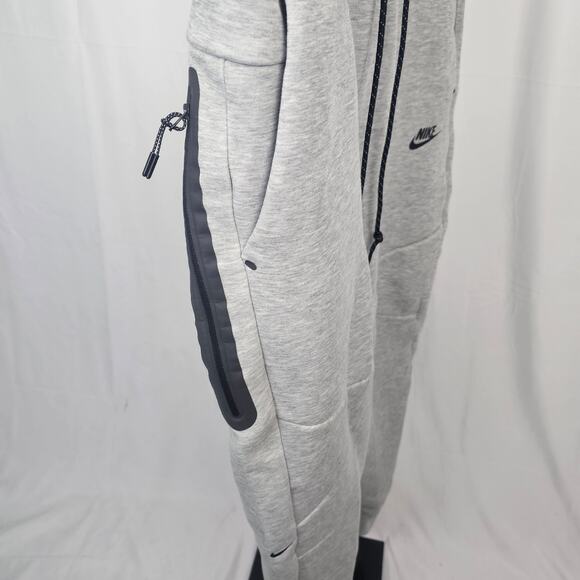 Nike Tech Fleece Joggers XL Gray Soft Shell Modern Fit Sweatpants - Picture 2 of 4